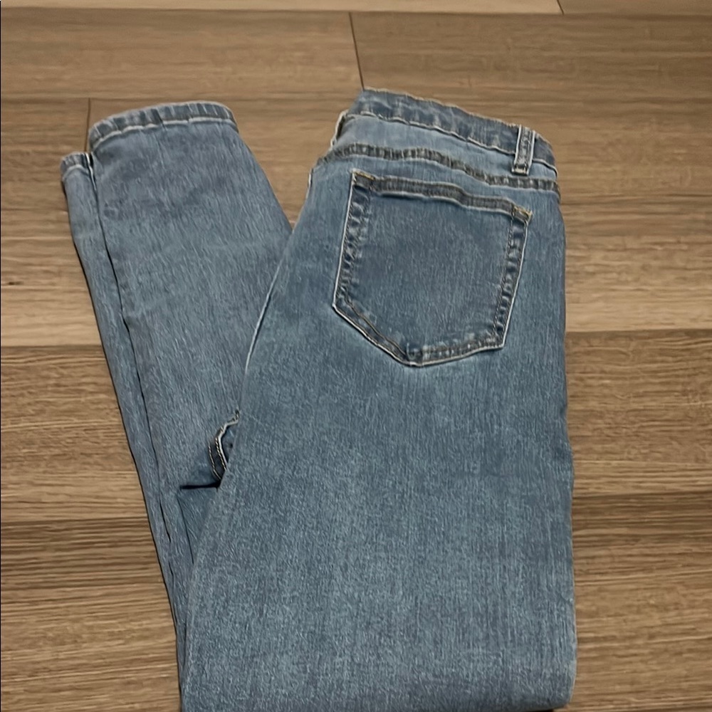 Pretty little things Women's Light Blue Jeans - Picture 8 of 8